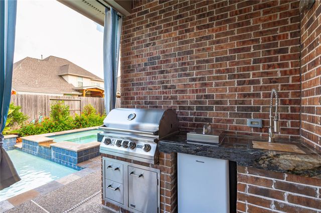 5518 Sierra Court, Pasadena, TX 77505