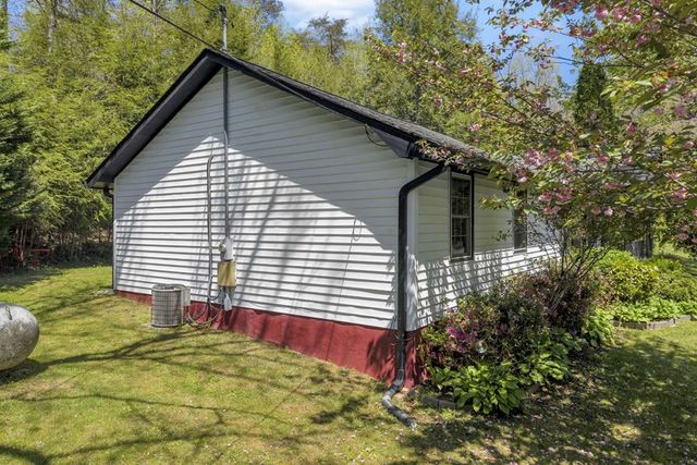 820 Ash Loop Road, Blue Ridge, GA 30513