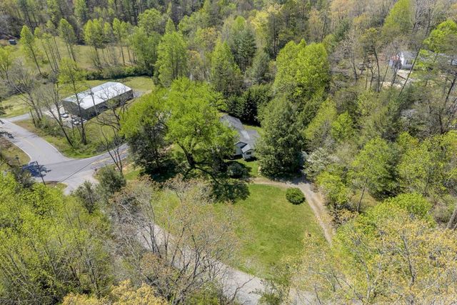 820 Ash Loop Road, Blue Ridge, GA 30513