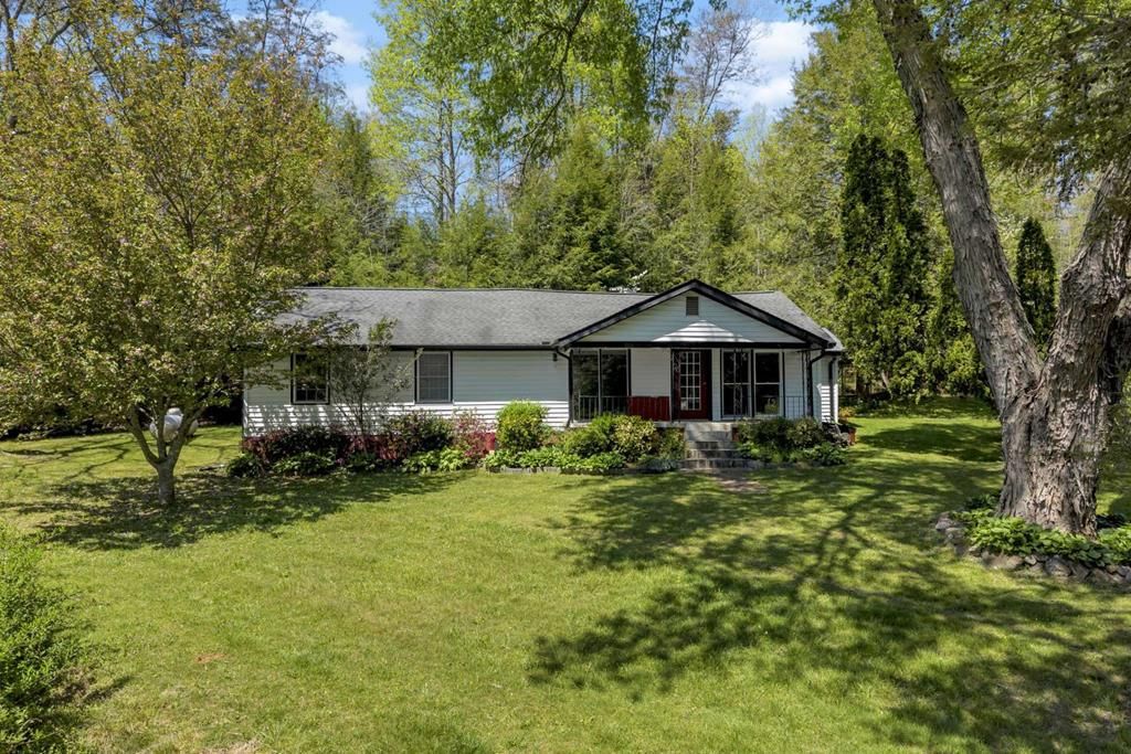 820 Ash Loop Road, Blue Ridge, GA 30513