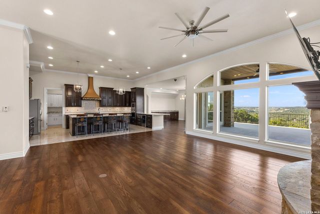 8 BRAEBURN CT, Bulverde, TX 78163