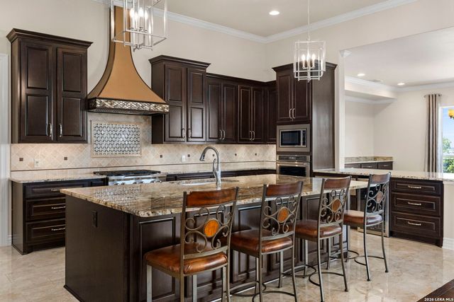 8 BRAEBURN CT, Bulverde, TX 78163