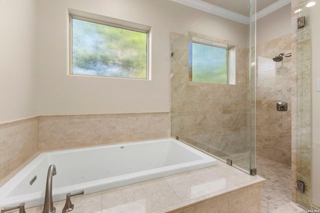 8 BRAEBURN CT, Bulverde, TX 78163