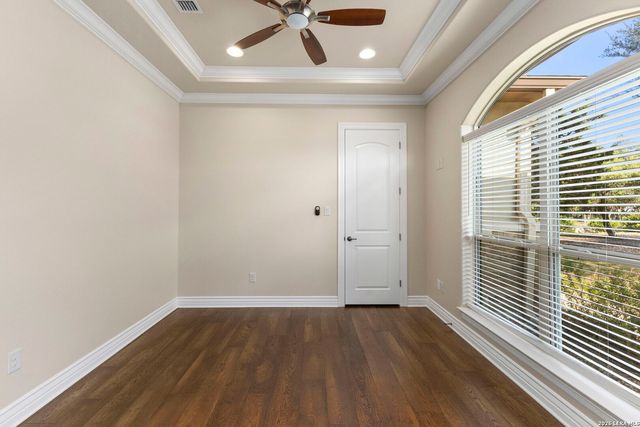 8 BRAEBURN CT, Bulverde, TX 78163