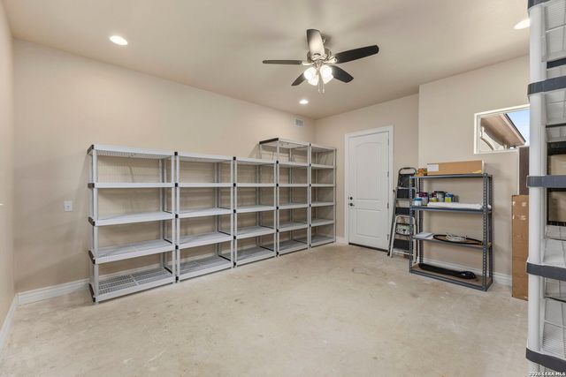 8 BRAEBURN CT, Bulverde, TX 78163