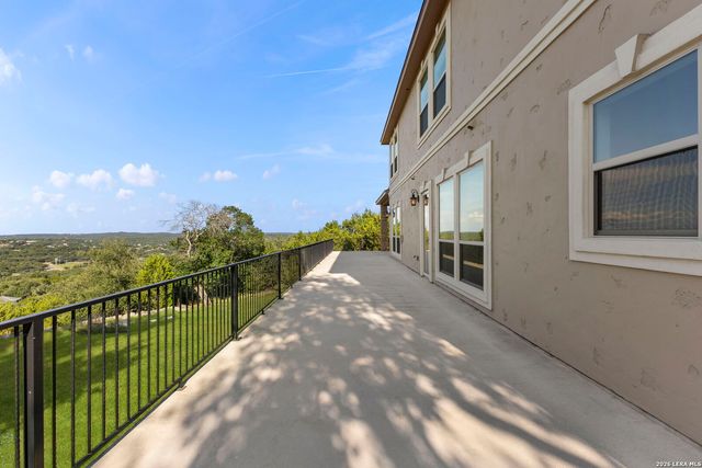 8 BRAEBURN CT, Bulverde, TX 78163