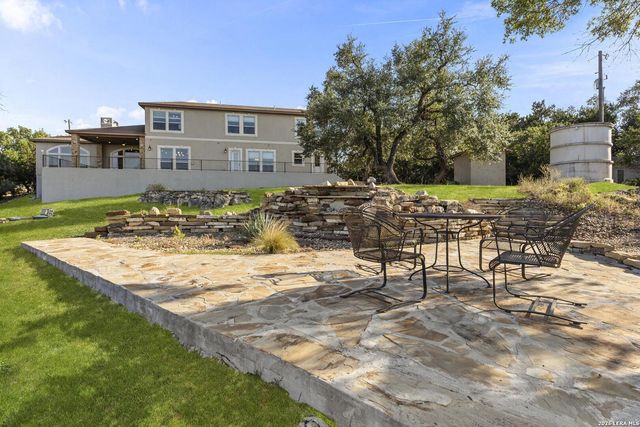 8 BRAEBURN CT, Bulverde, TX 78163