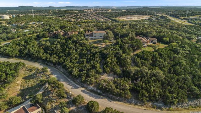 8 BRAEBURN CT, Bulverde, TX 78163