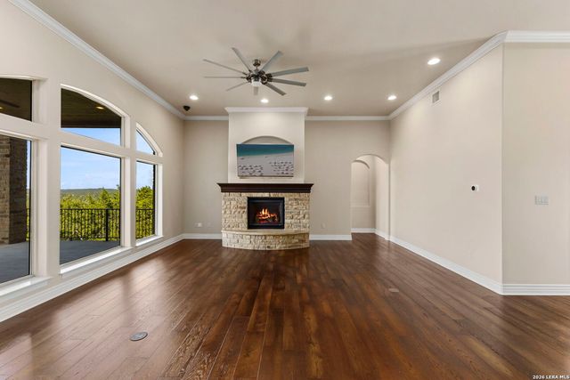 8 BRAEBURN CT, Bulverde, TX 78163