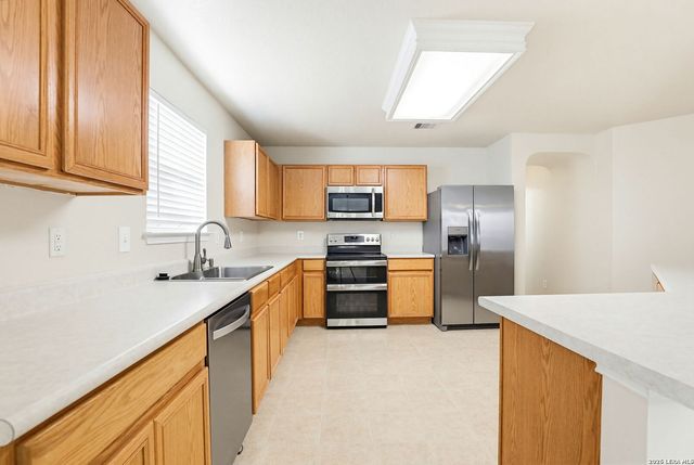 6011 Higbee Ml, San Antonio, TX 78247