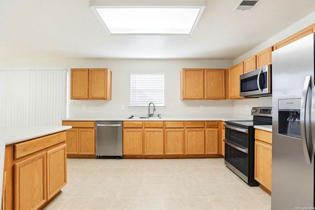 6011 Higbee Ml, San Antonio, TX 78247