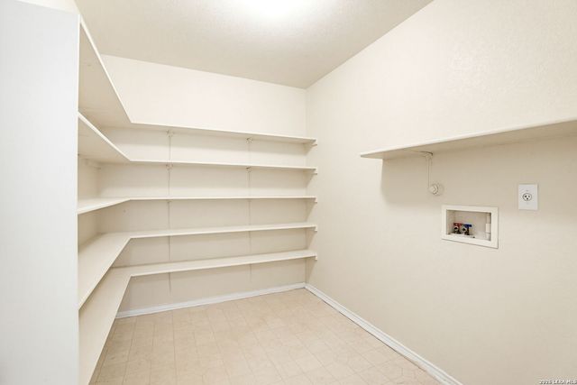 6011 Higbee Ml, San Antonio, TX 78247