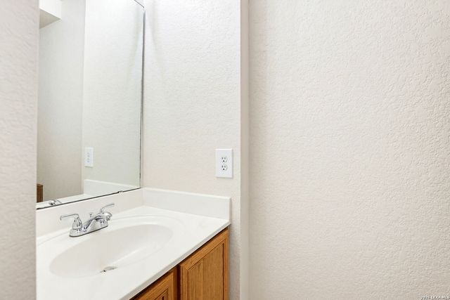 6011 Higbee Ml, San Antonio, TX 78247