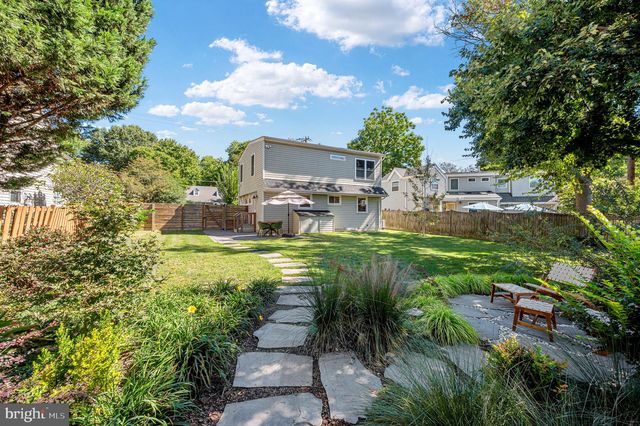 6812 QUANDER RD, Alexandria, VA 22307