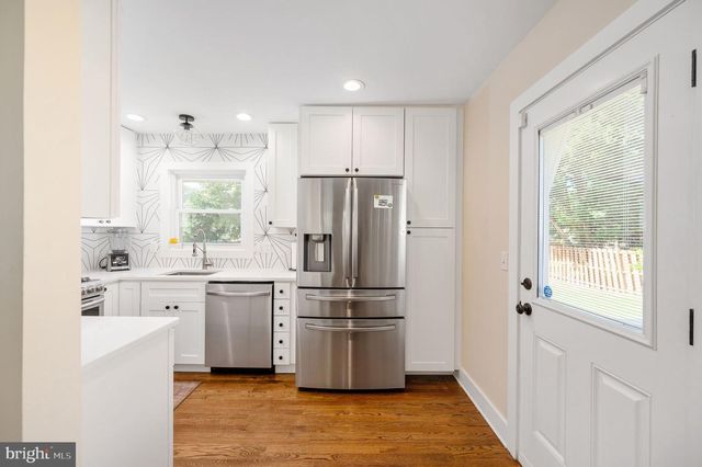 6812 QUANDER RD, Alexandria, VA 22307
