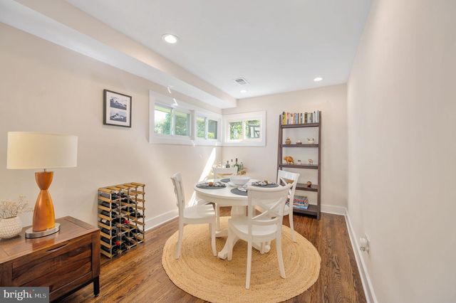 6812 QUANDER RD, Alexandria, VA 22307