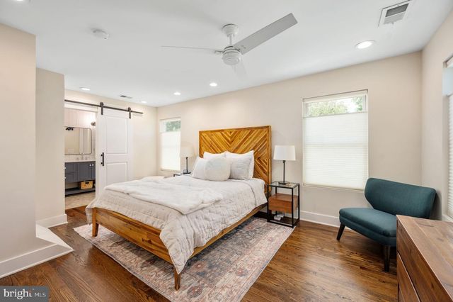 6812 QUANDER RD, Alexandria, VA 22307
