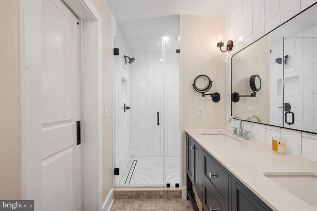 6812 QUANDER RD, Alexandria, VA 22307