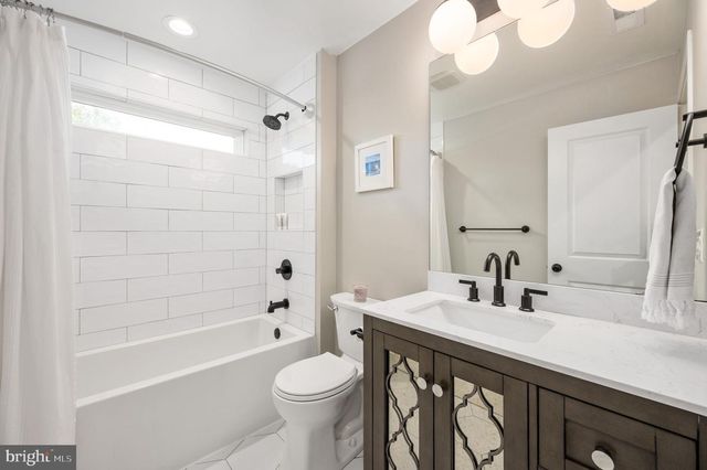 6812 QUANDER RD, Alexandria, VA 22307