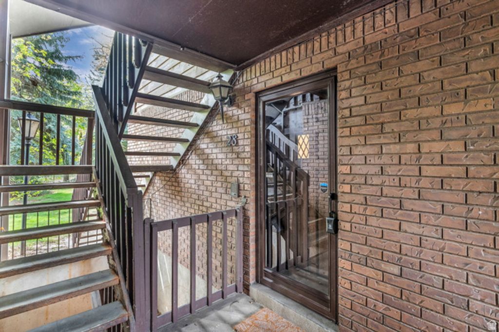 Image 2 of property listing at 1120 E CANYON RD #28, Ogden, UT 84404