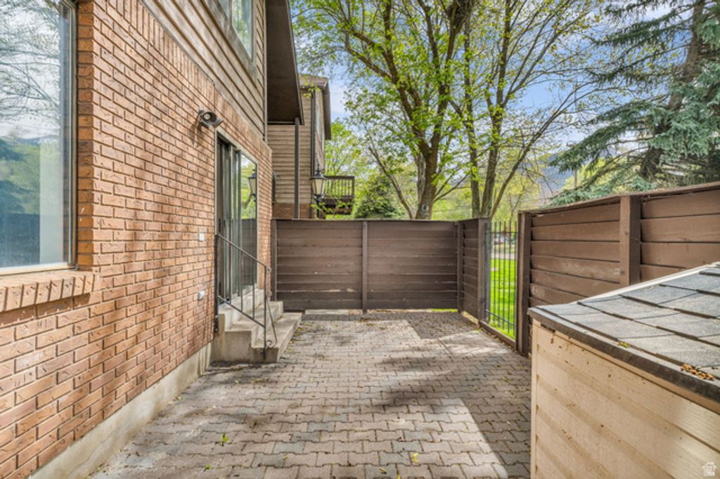 Image 24 of property listing at 1120 E CANYON RD #28, Ogden, UT 84404
