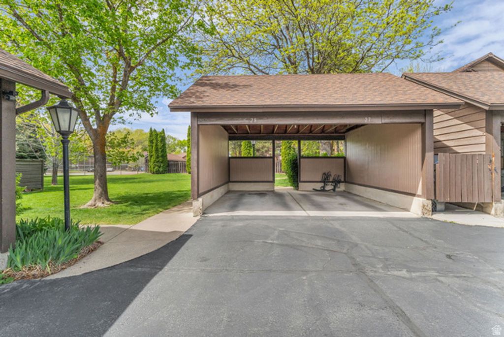 Image 25 of property listing at 1120 E CANYON RD #28, Ogden, UT 84404