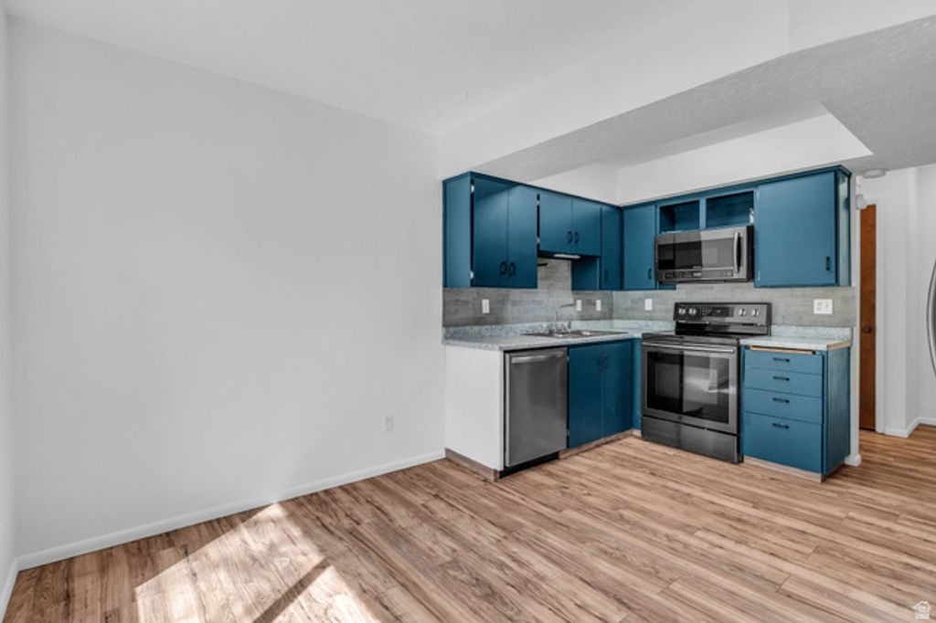 Image 4 of property listing at 1120 E CANYON RD #28, Ogden, UT 84404