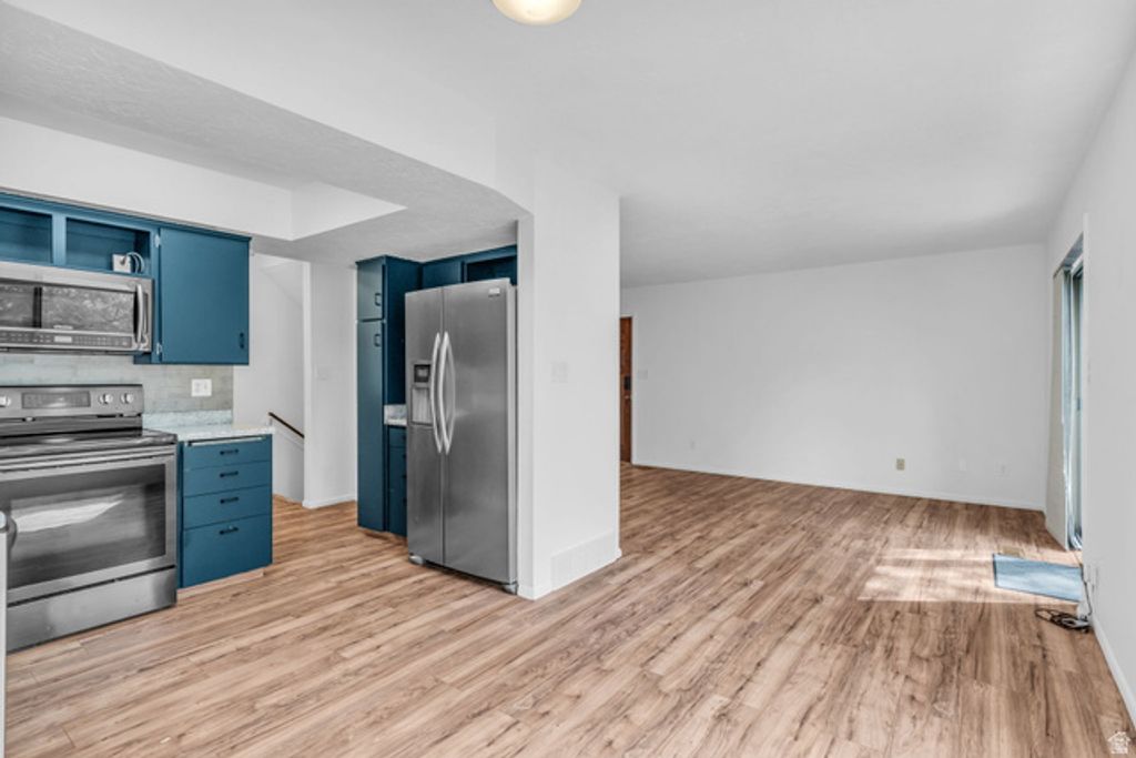 Image 5 of property listing at 1120 E CANYON RD #28, Ogden, UT 84404