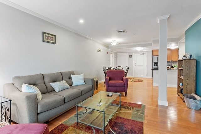 426 Main St 205, Stoneham, MA 02180