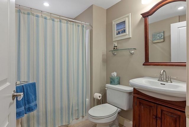 426 Main St 205, Stoneham, MA 02180