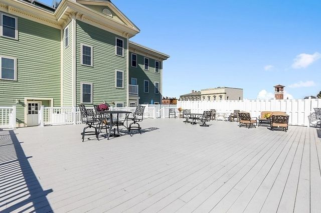 426 Main St 205, Stoneham, MA 02180