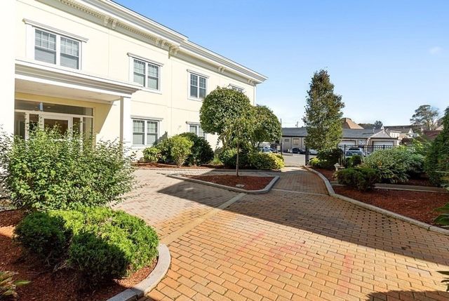 426 Main St 205, Stoneham, MA 02180