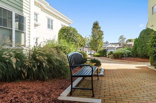 426 Main St 205, Stoneham, MA 02180