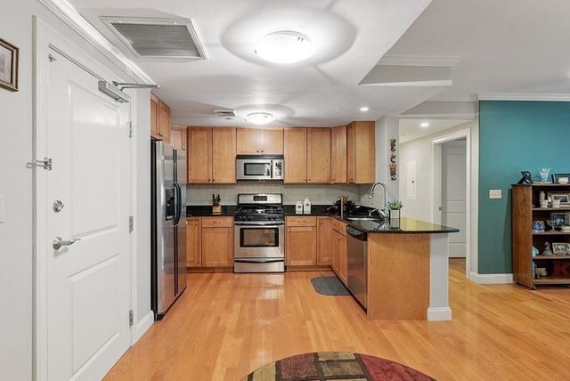 426 Main St 205, Stoneham, MA 02180