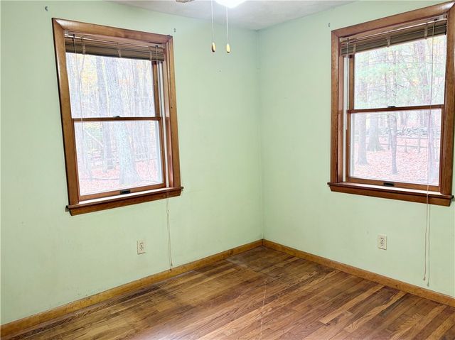 86 Central Pike, Scituate, RI 02857