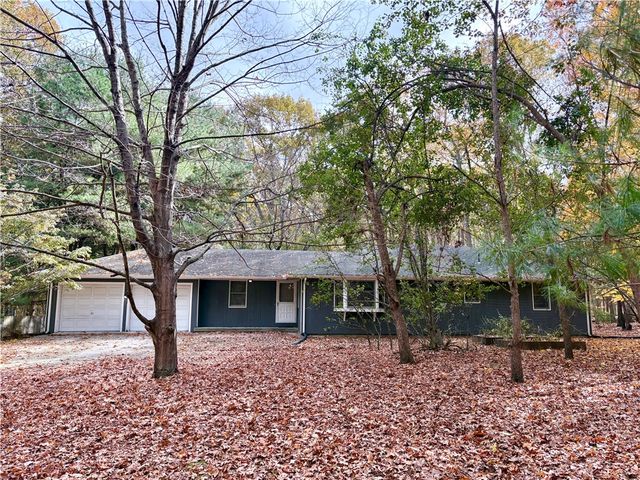 86 Central Pike, Scituate, RI 02857