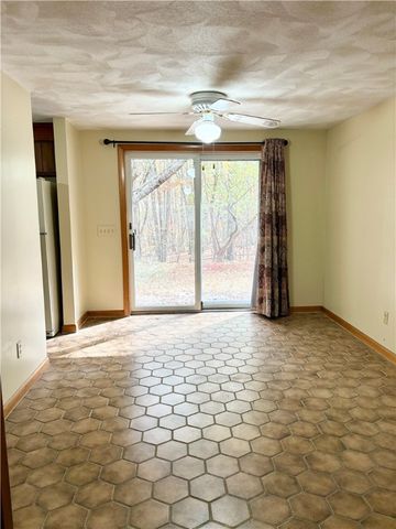 86 Central Pike, Scituate, RI 02857