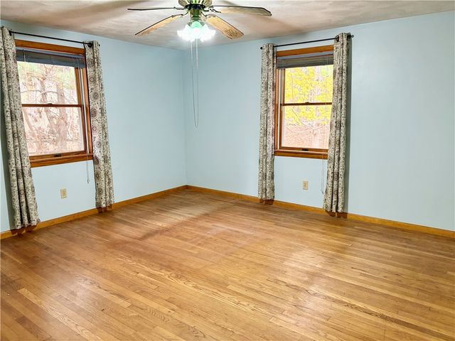 86 Central Pike, Scituate, RI 02857