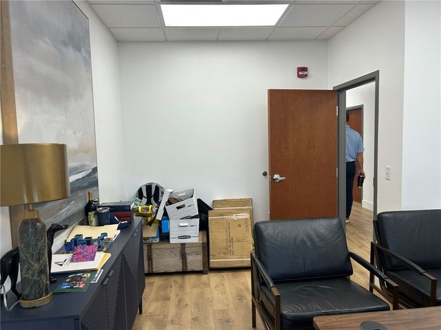 2522 S Pinnacle Hills Parkway 106, Rogers, AR 72758