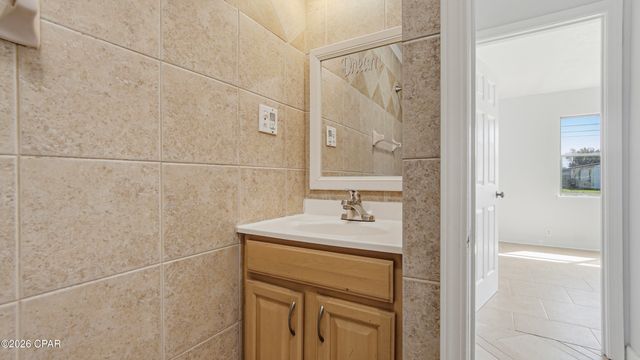 1613 Hickory Avenue, Panama City, FL 32405