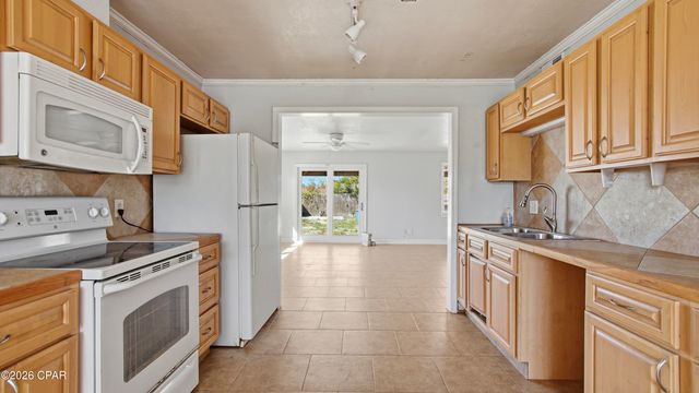 1613 Hickory Avenue, Panama City, FL 32405