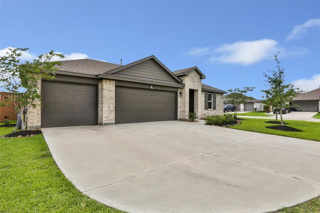 500 San Marcos Trail, Dayton, TX 77535