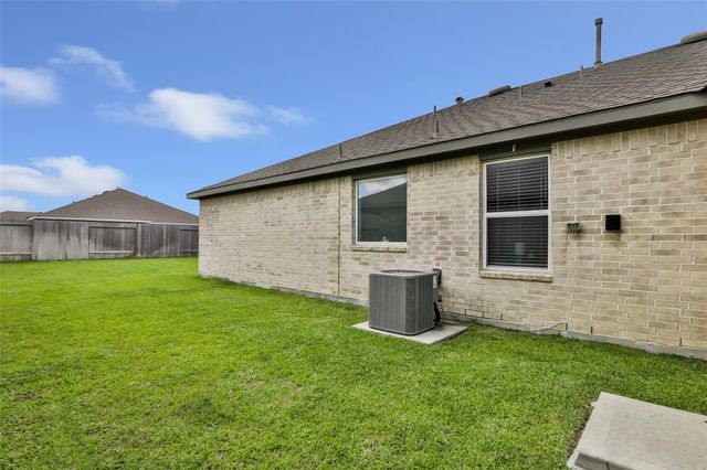500 San Marcos Trail, Dayton, TX 77535