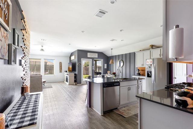 500 San Marcos Trail, Dayton, TX 77535