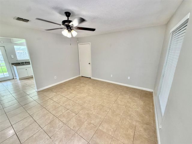16814 David Glen Drive, Friendswood, TX 77546