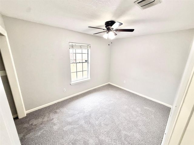 16814 David Glen Drive, Friendswood, TX 77546