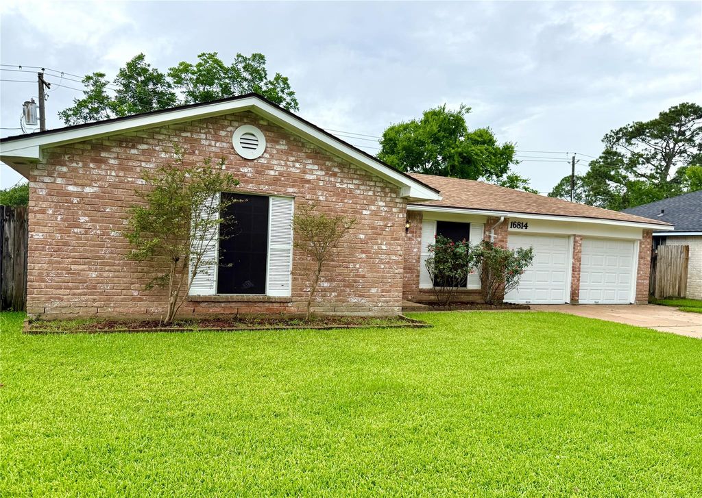 16814 David Glen Drive, Friendswood, TX 77546