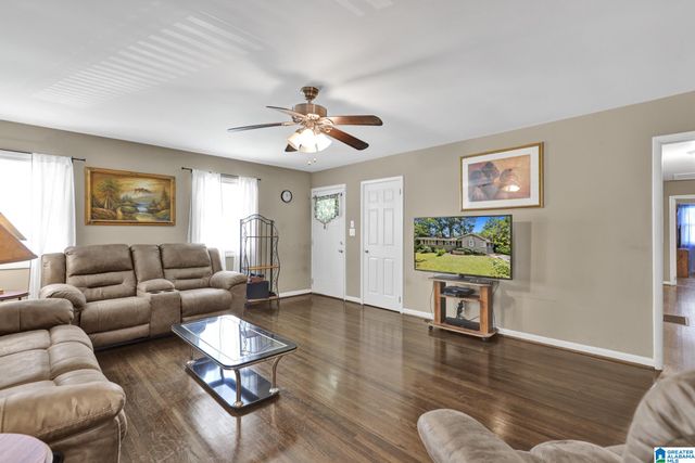 944 REEDWOOD LANE, Birmingham, AL 35235