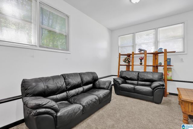 944 REEDWOOD LANE, Birmingham, AL 35235