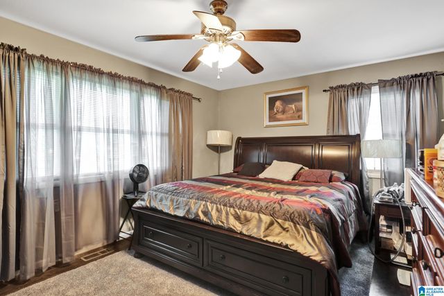 944 REEDWOOD LANE, Birmingham, AL 35235